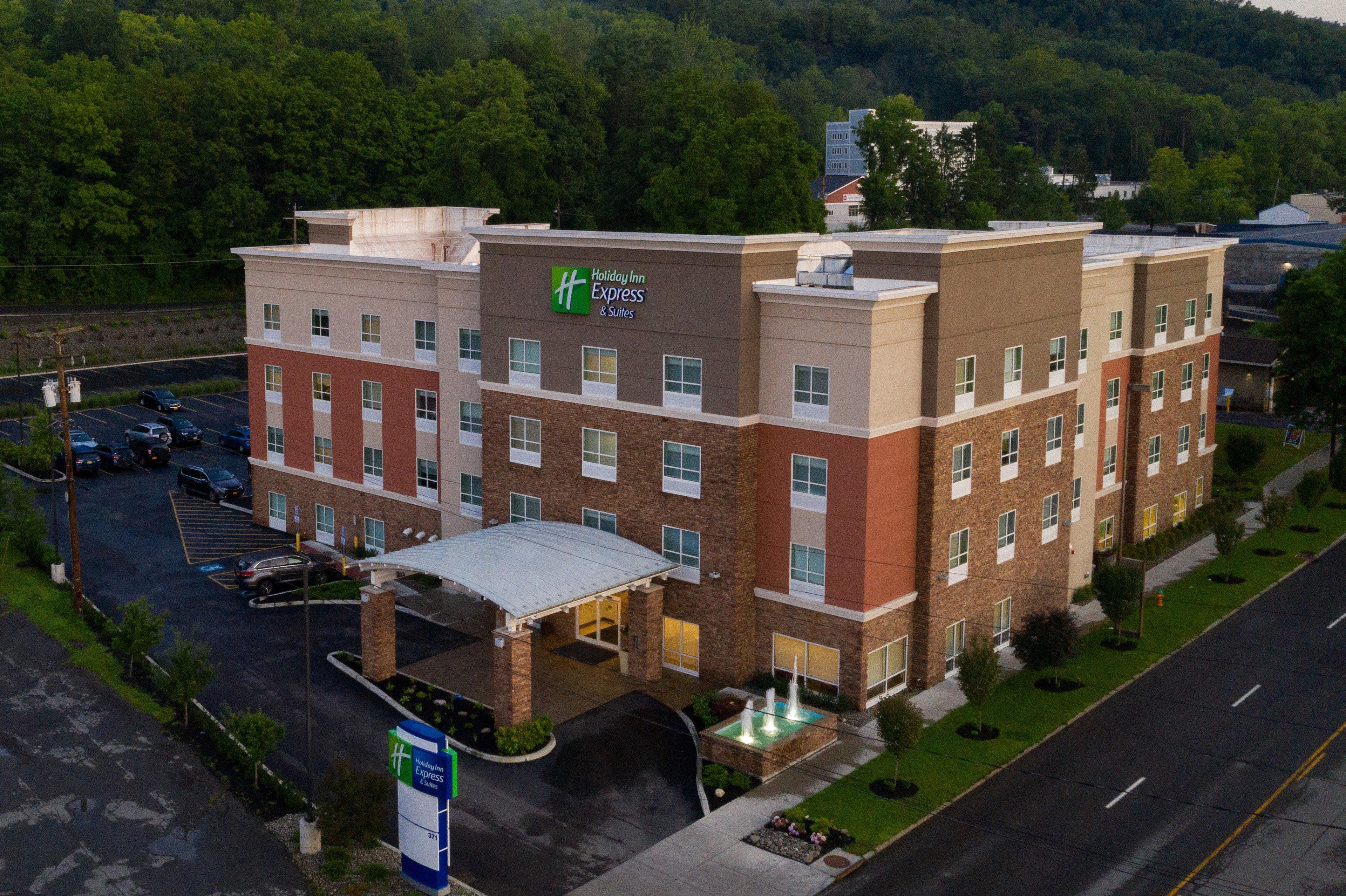 Holiday Inn Express & Suites Ithaca By Ihg Экстерьер фото