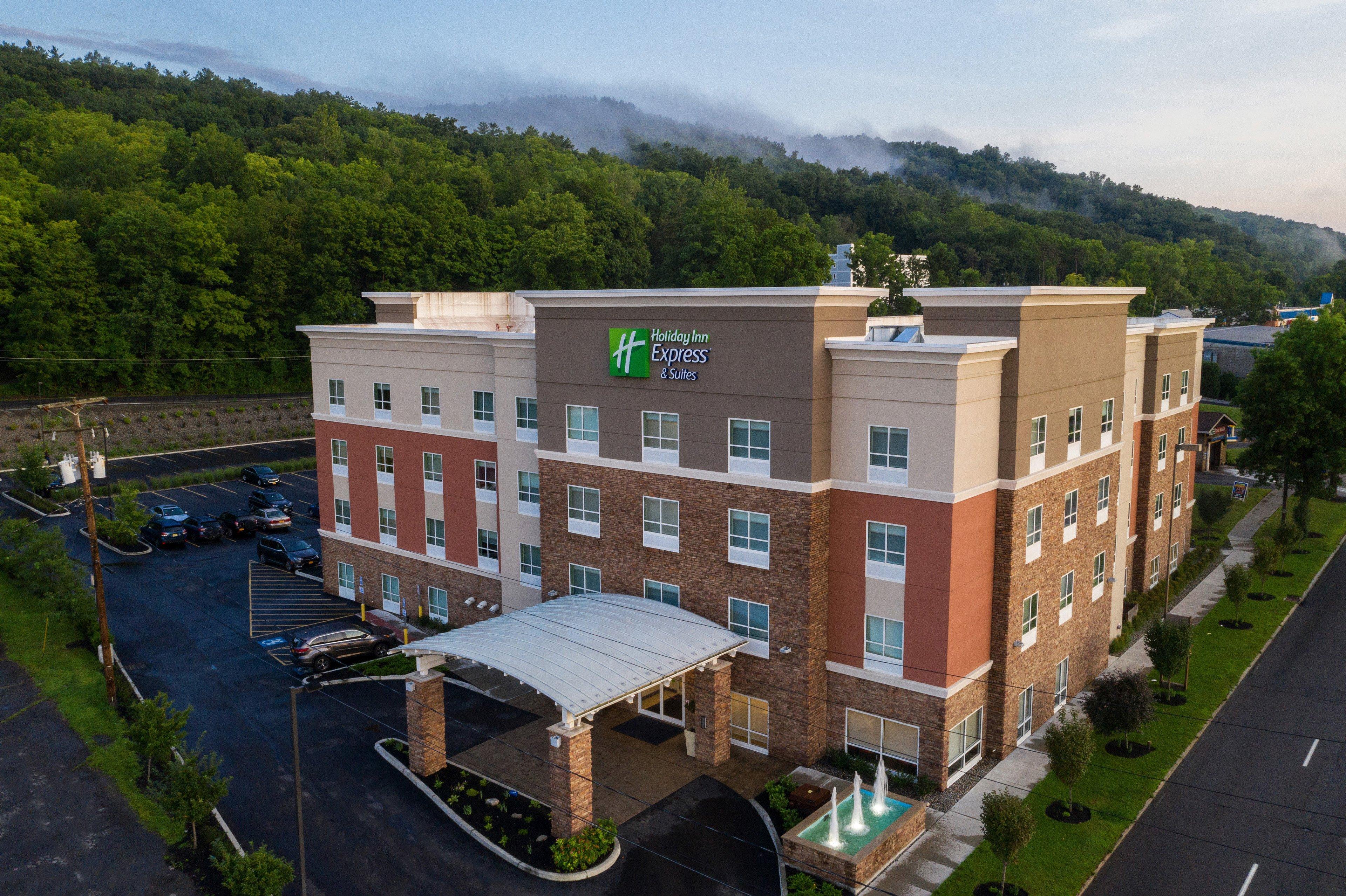 Holiday Inn Express & Suites Ithaca By Ihg Экстерьер фото